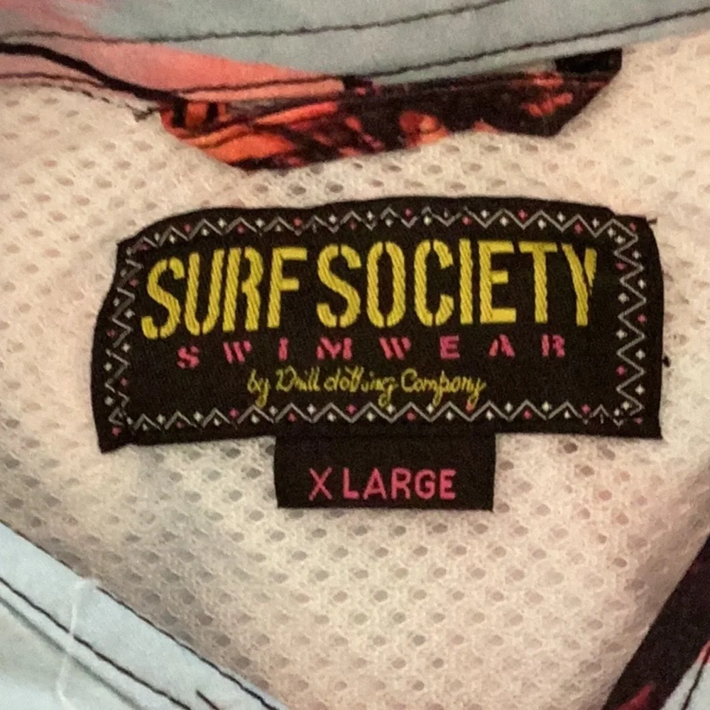 Surf Society Swimwear NWT Men’s XL Button Up Shirt Bright Fun Print UV Moisture